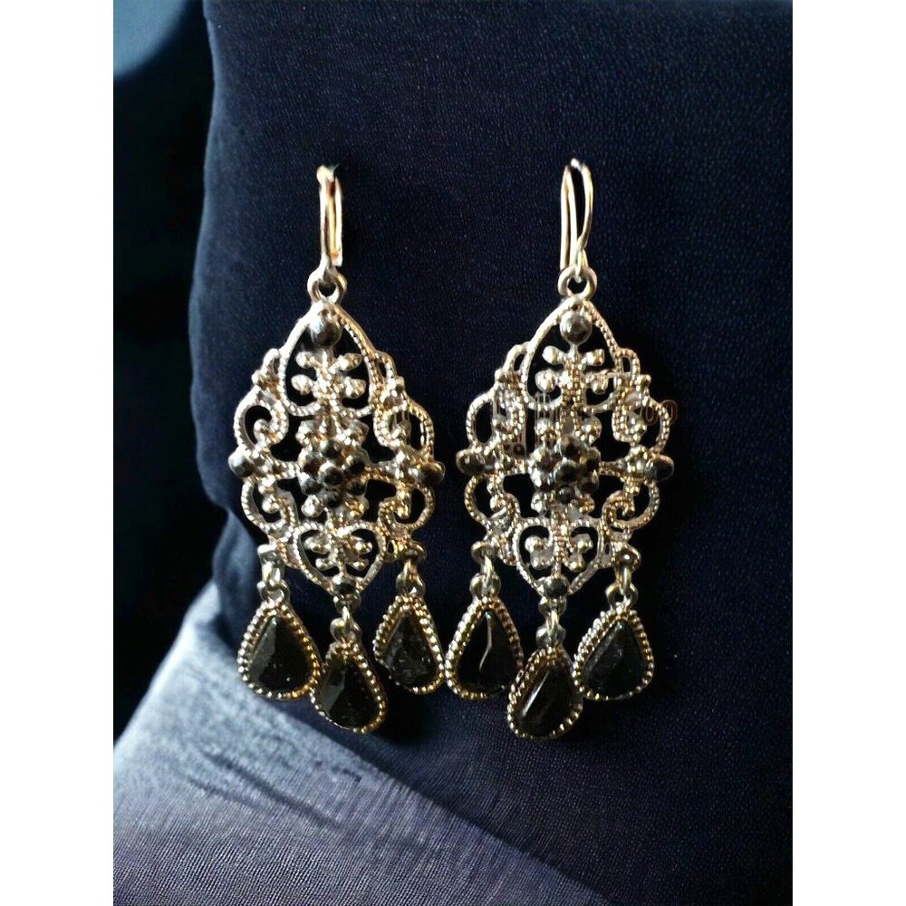 Worthington Very Gothic Goth Classy Black Dangle Drop Earrings